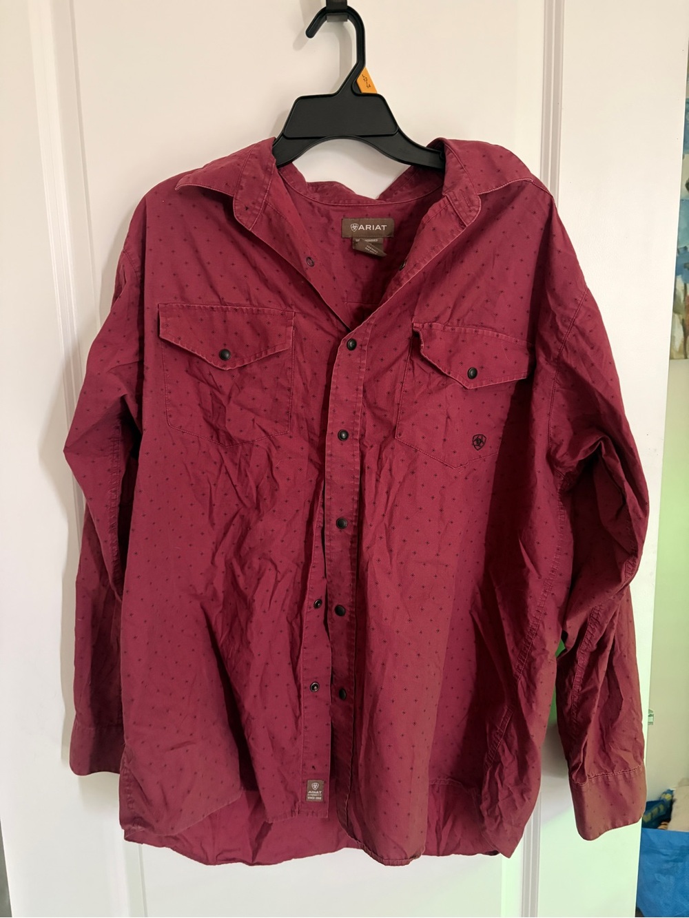 Ariat Men’s Burgundy o black pearl Button-Up Jacket